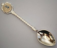 SW390) Isle Of Harris Spinning Wheel Scotland vintage souvenir collectors spoon