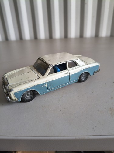 Corgi toys mulliner park - corgi,