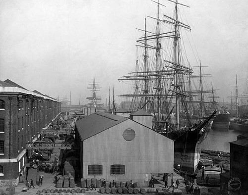 Sailing ships london - ships, docks