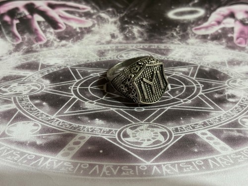 Billionaire maker magical ring - billionaire,