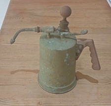 Vintage brass prssure garden spray sprayer 6" tall tank