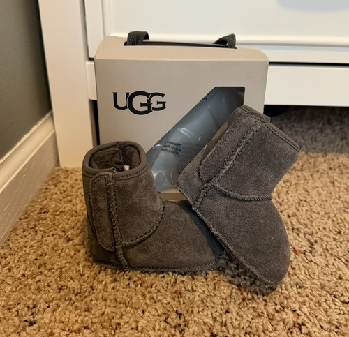 Nib ugg grey baby - nib,
