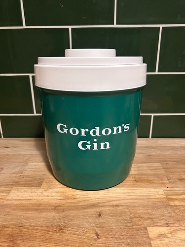 Gordons gin 1980 - gin, ice