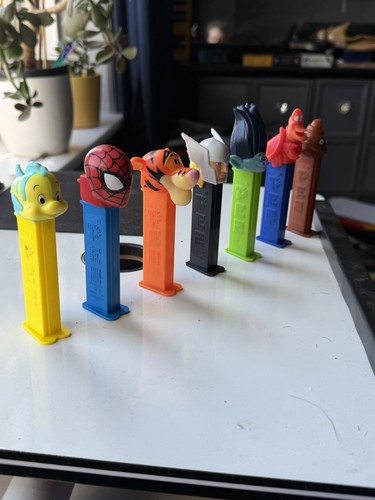 Pez candy dispenser - pez, dispenser’s