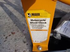 MaxxHaul 70075 Motorcycle Wheel Chock