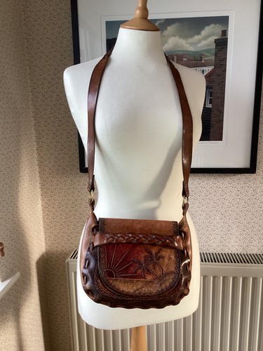Vintage 1970 tooled tan - vintage,