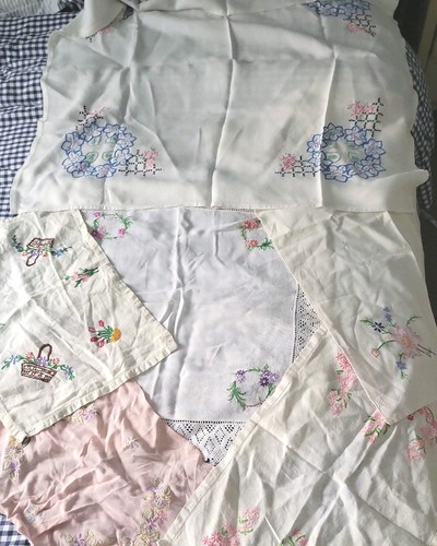 Vintage hand embroidered - hand,