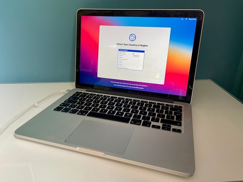 Macbook pro ich laptop - macbook, mid