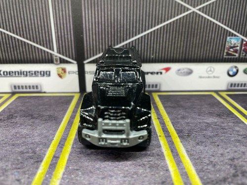 Armored city police rescue one - city,
