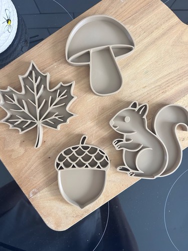 Autumn tuff tray - tuff, sensory