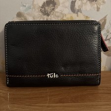 Tula Black Leather Tri-Fold