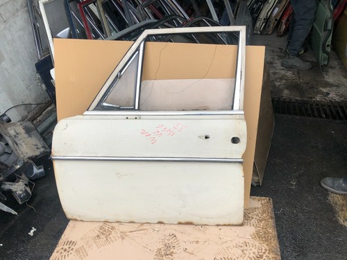 Mercedes w114 front left - w114, door