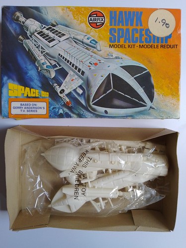 Airfix hawk spaceship model - airfix,