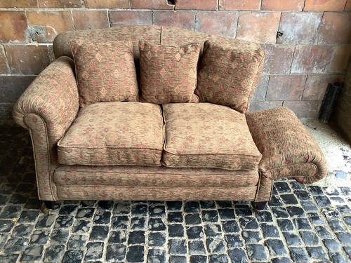 Lovely two seater - two, arm