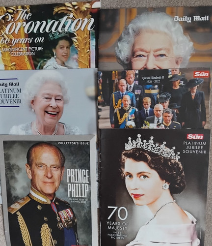 Royal family supplements - /,