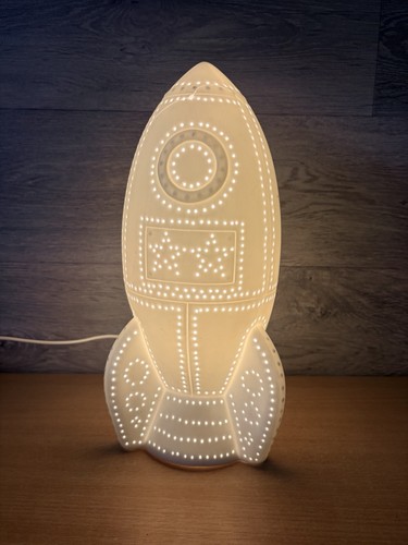 Rocket bedroom lamp - bedroom, night