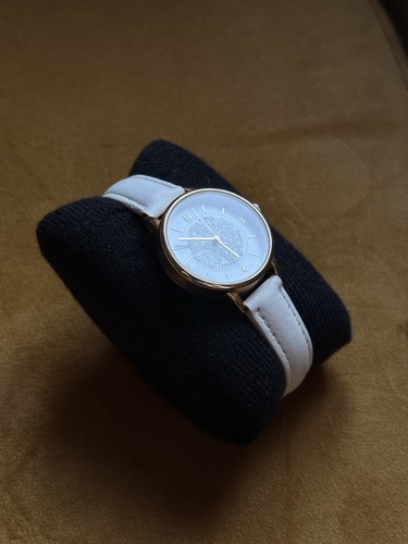 Gold glitter dial watch - gold,