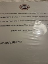 Canada Goose 100% Wool Ribbed Beanie Hat & Pair Of TNF Gloves In Box Set