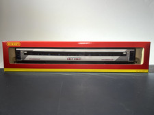OO Gauge Hornby (42215) MK3 East Coast Trains Coach R4441 (Item No. 2)
