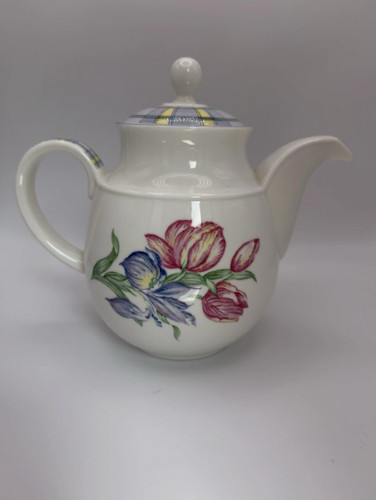 Beautiful royal doulton - royal,