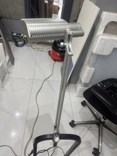 2 X ￼Humanscale Desk Lamp