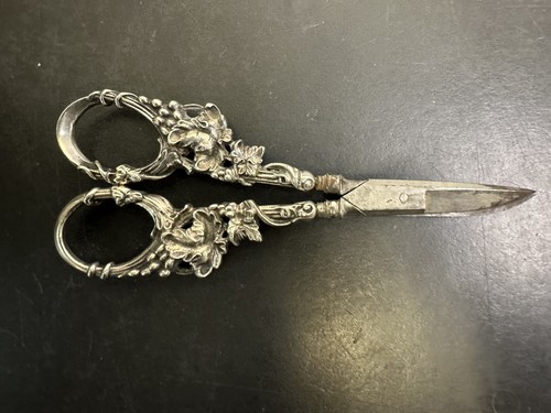 Sterling silver grape vine - grape,