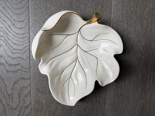 Carlton ware hand - carlton, painted