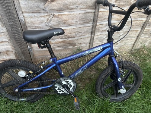 Shockwave rated bmx - bicycle,