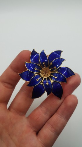 Vintage vibrant blue - vintage,