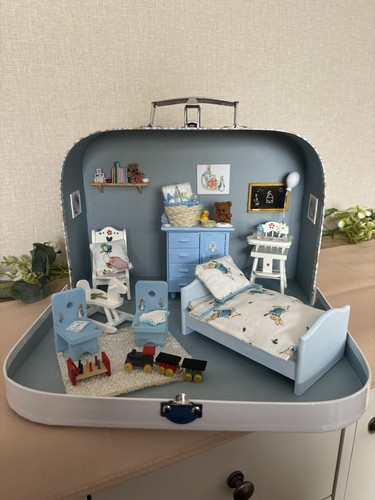 Peter rabbit room - rabbit, box