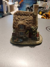  Lilliput Nightingale cottage  With Deed And Original Box 