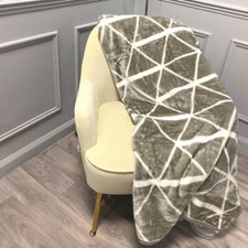 Coloroll Grey Geometric Faux