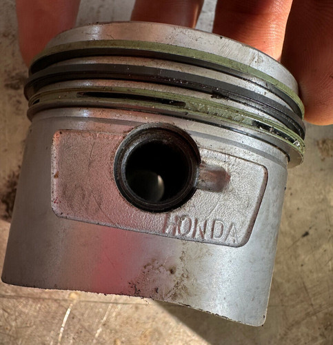 Honda cb100n mitaka - honda, pistons