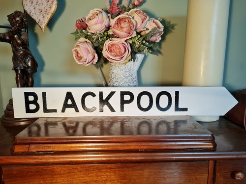Blackpool aged basic - basic, style