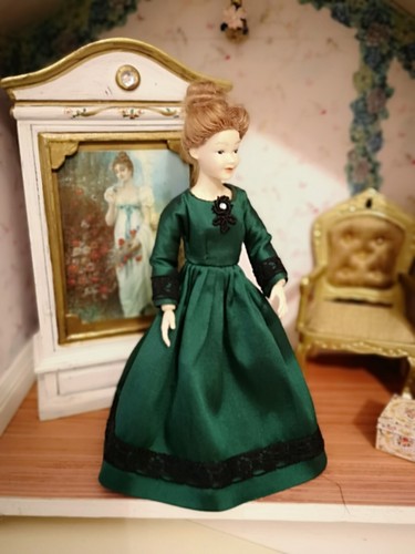 12th scale wearable gown for - 1.12th,