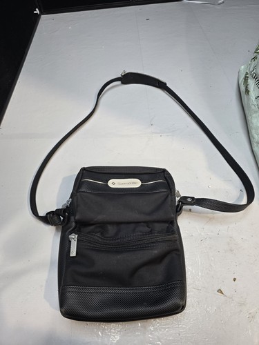 Samsonite black crossbody - samsonite,