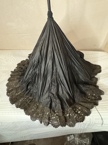 Fabulous antique silk - fabulous,