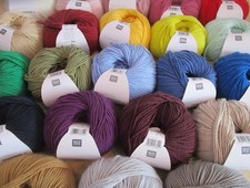 RICO ESSENTIALS MERINO DK EXTRAFINE SUPERWASH PURE VIRGIN WOOL DOUBLE KNITTING