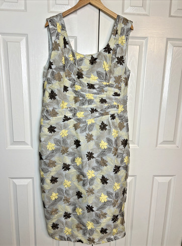 Nwt bettie page floral - nwt,
