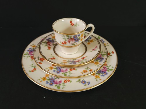 Coxon belleek fine bone china - bone,