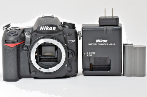 Nikon d7000 2mp digital - nikon,