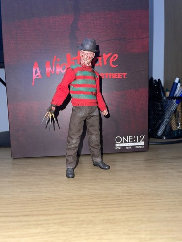 Mezco one freddy - one:12, krueger
