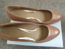 Very nice Ladies head over