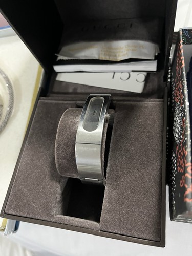 Gucci 2400l stainless steel - gucci,