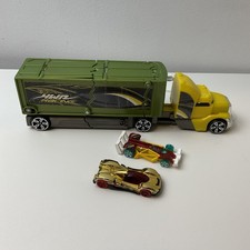 Hot Wheels Smashing Crashing