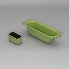 1:16th Vintage Dolls House