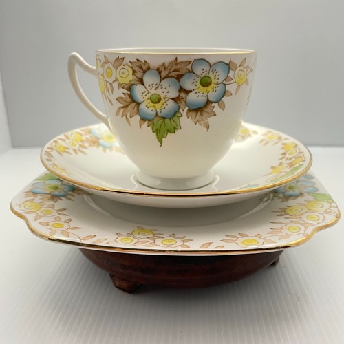 Roslyn fine bone china - fine,