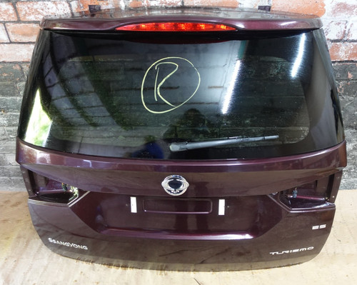 46894 2015 ssangyong rodius - 46894,