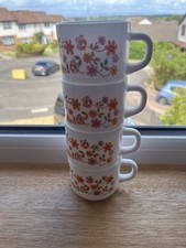 VINTAGE RETRO 1970s ARCOPAL SCANIA STACKING CUPS X 4 NEW