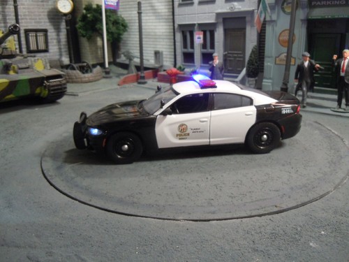Lapd police scale dodge - police, 1/24